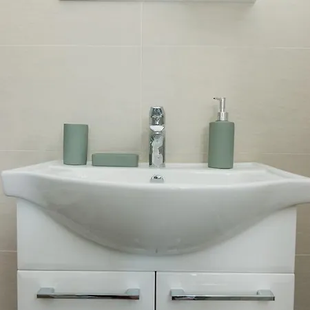 Girasole Apartament *